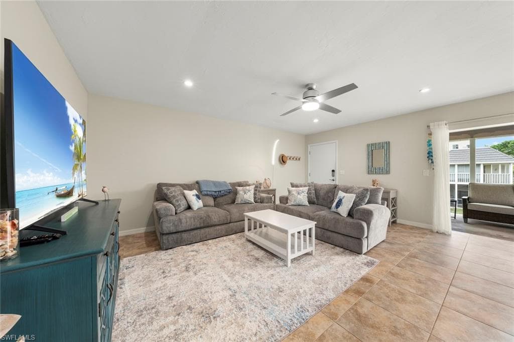 601 Periwinkle WAY D5-18