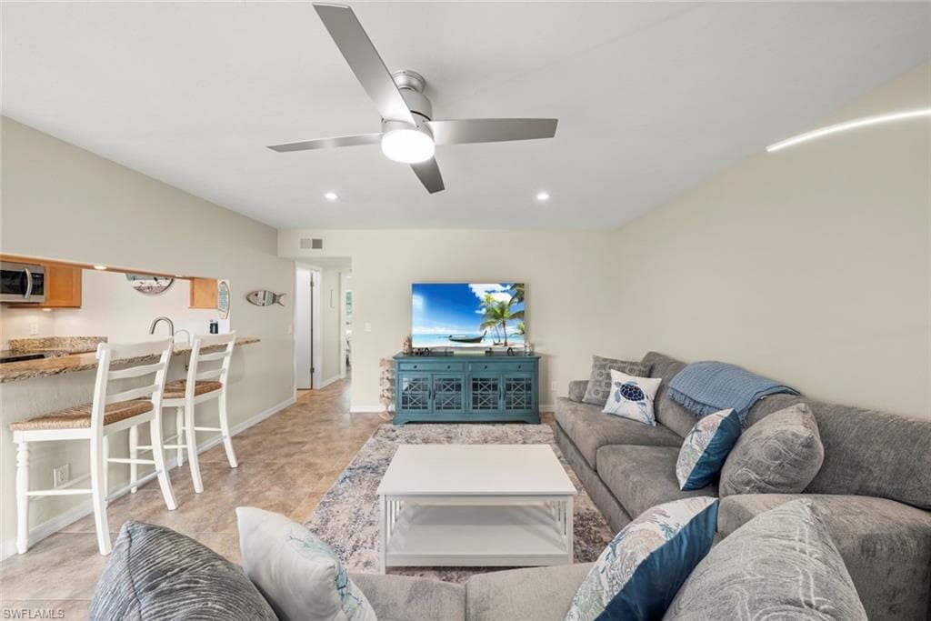 601 Periwinkle WAY D5-19