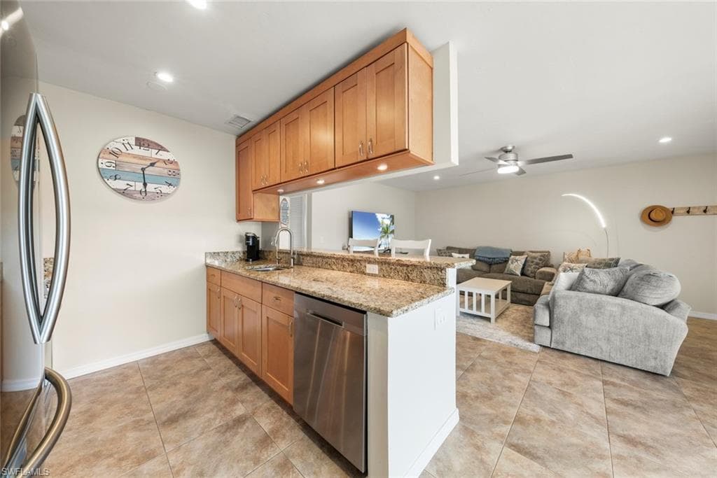 601 Periwinkle WAY D5-8