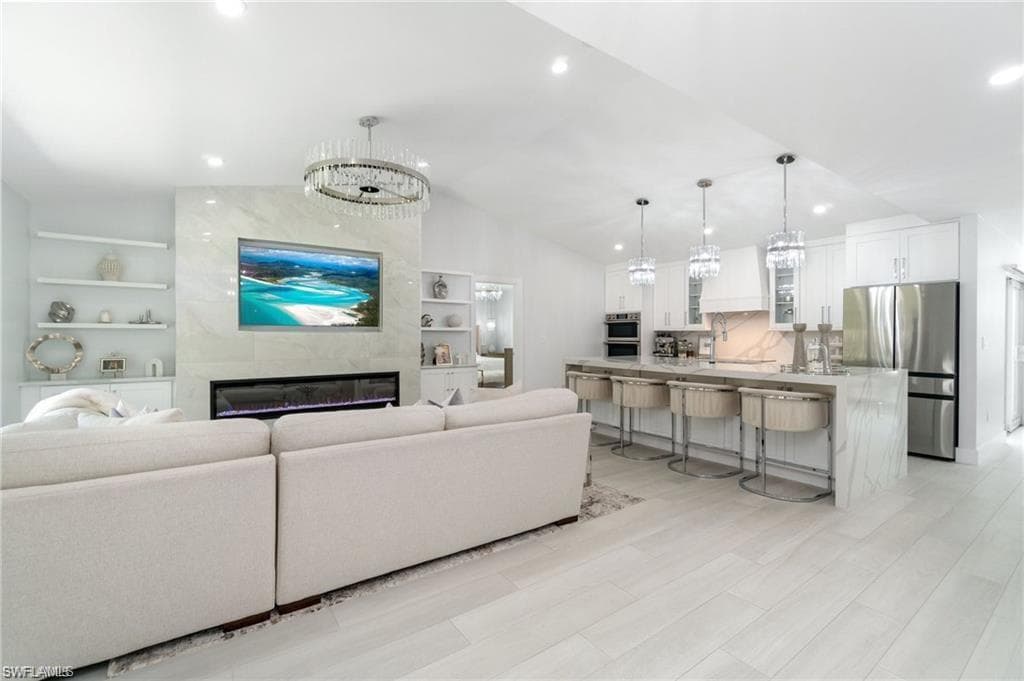 4106 3rd AVE SW-8