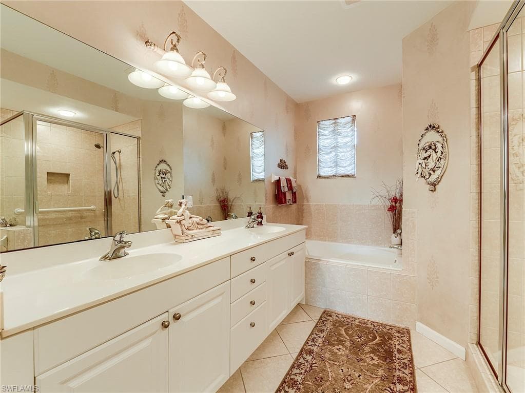 16125 Mount Abbey WAY 201-27