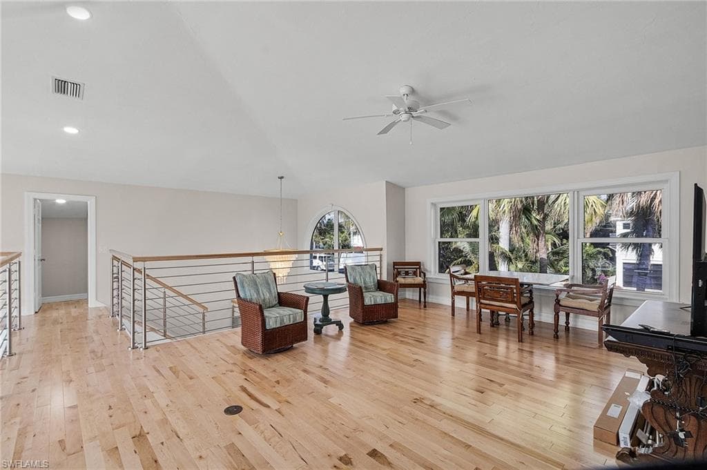 1543 San Carlos Bay DR-23