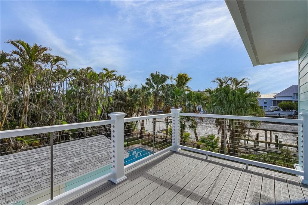 1543 San Carlos Bay DR-26