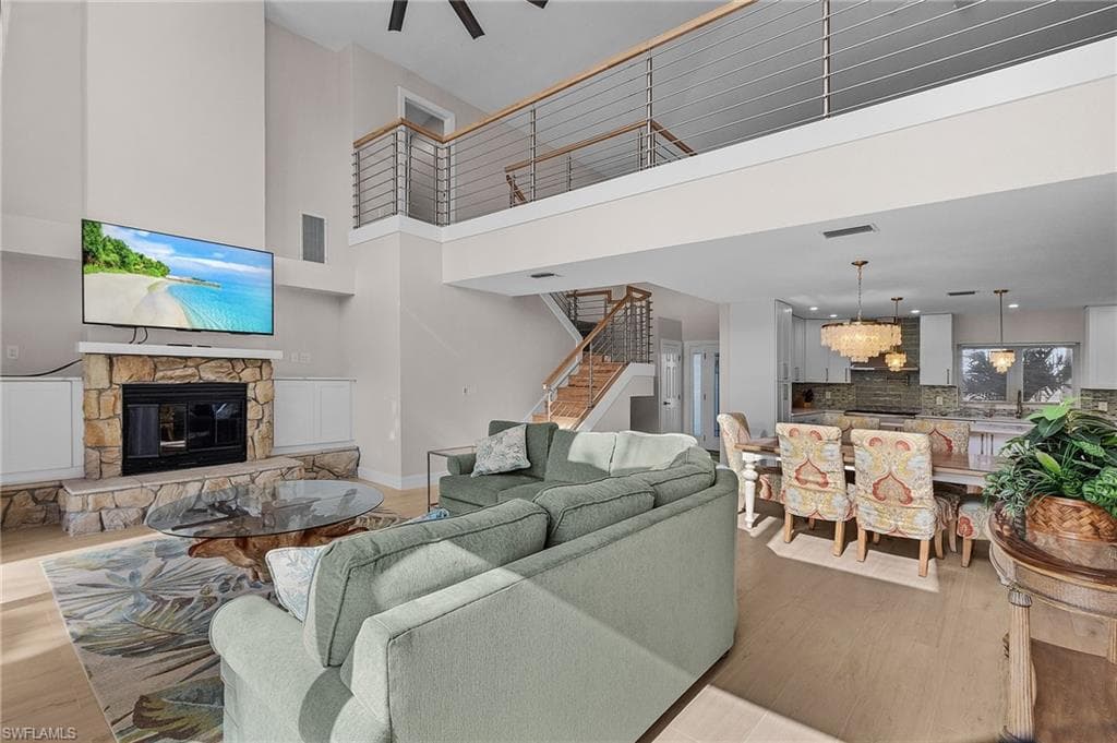 1543 San Carlos Bay DR-10