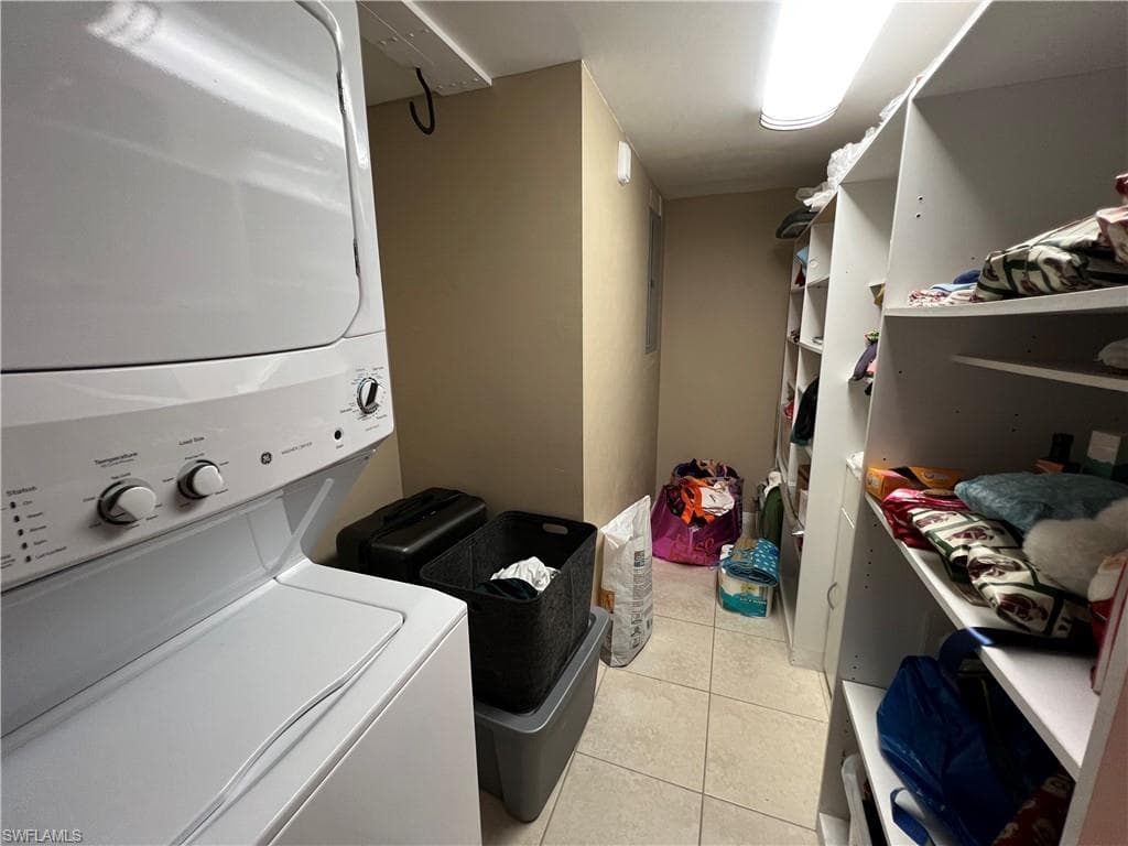 3051 Sandpiper Bay CIR I102-23
