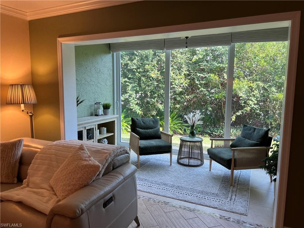 3051 Sandpiper Bay CIR I102-10