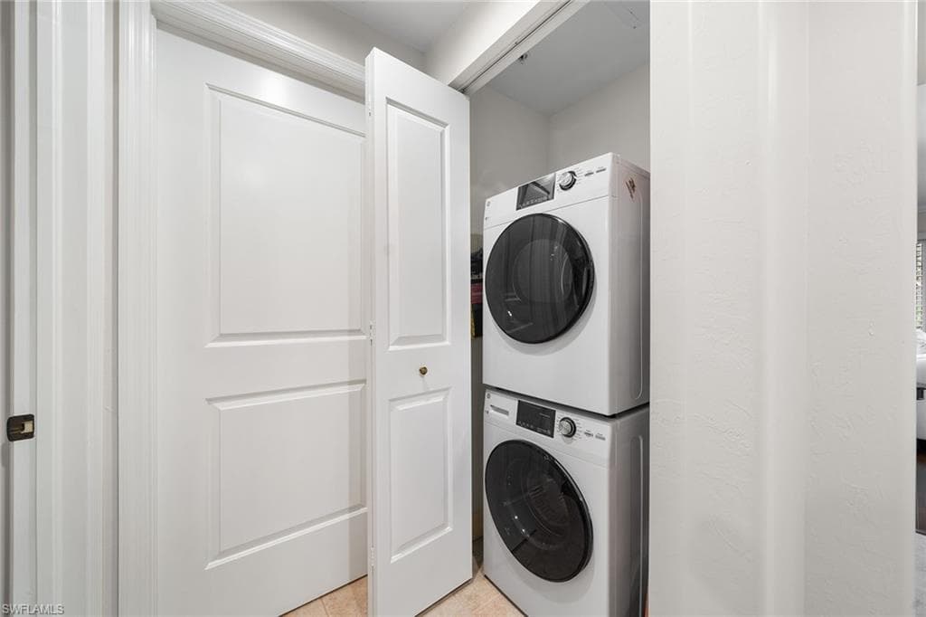 1015 Sandpiper ST D105-17