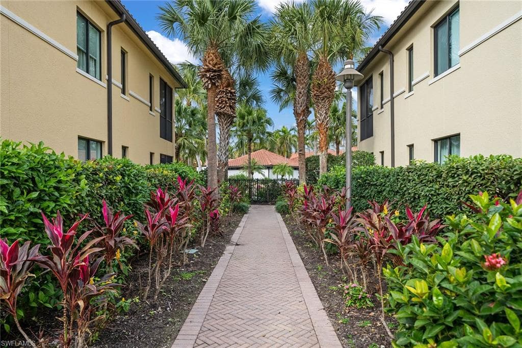 1015 Sandpiper ST D105-32