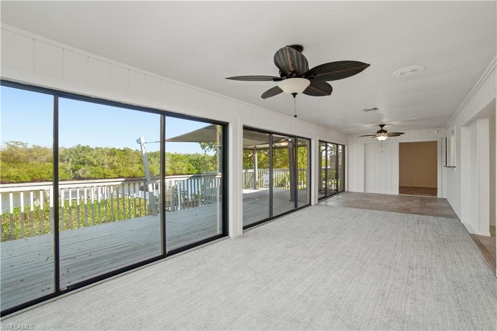 4986 Esplanade ST-23