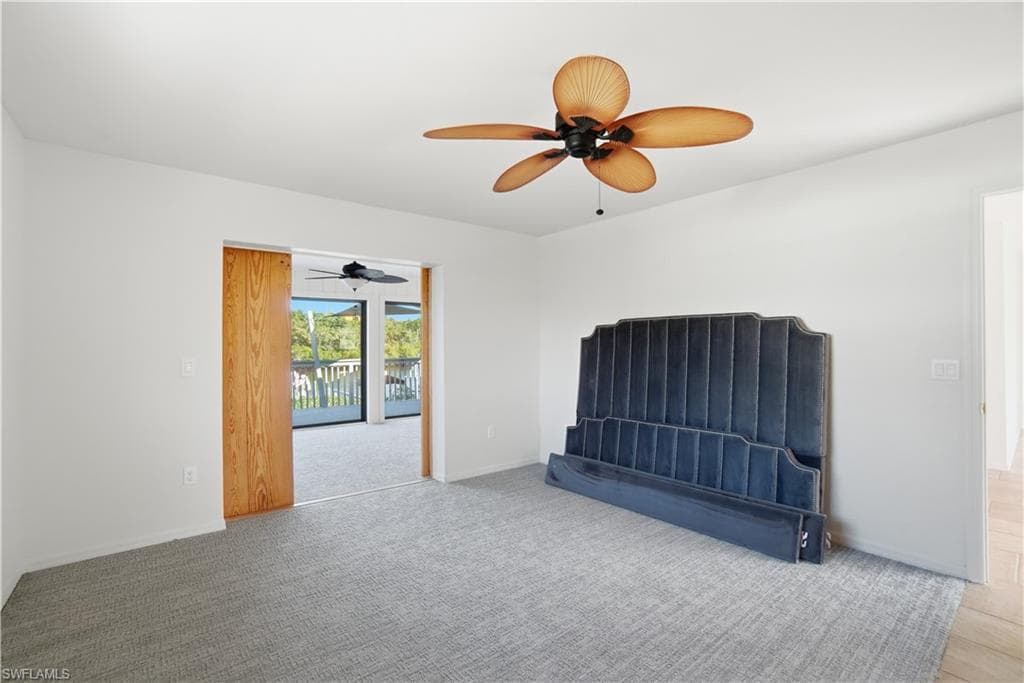 4986 Esplanade ST-20