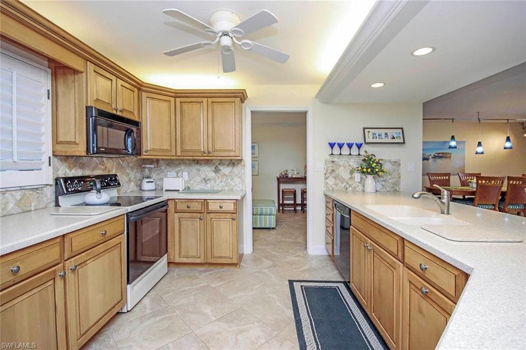 1401 Middle Gulf DR 405R-7