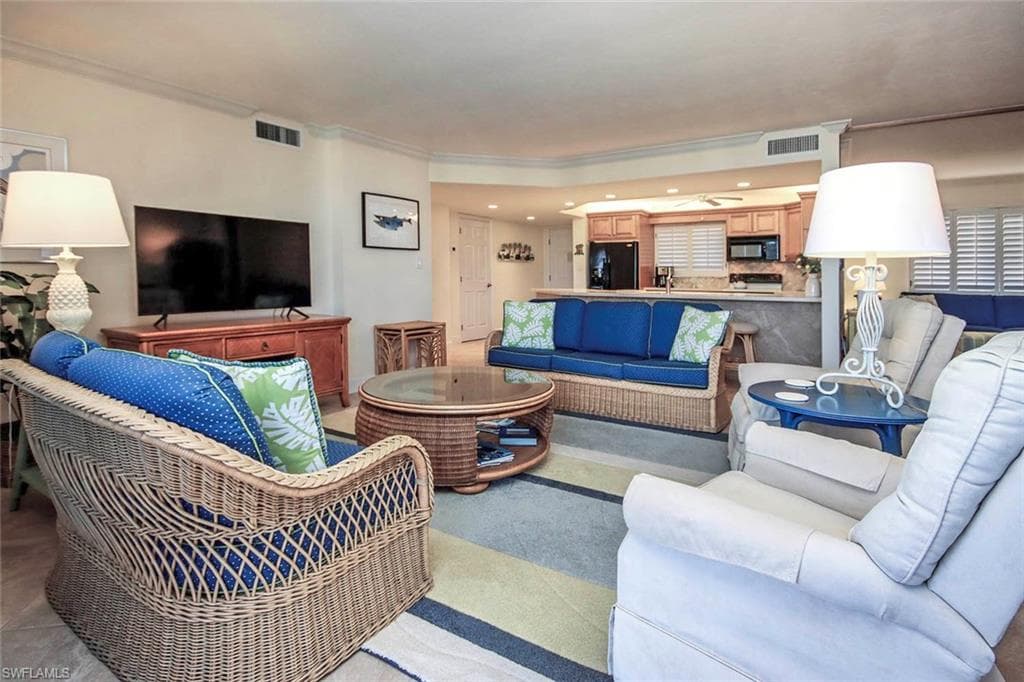 1401 Middle Gulf DR 405R-5