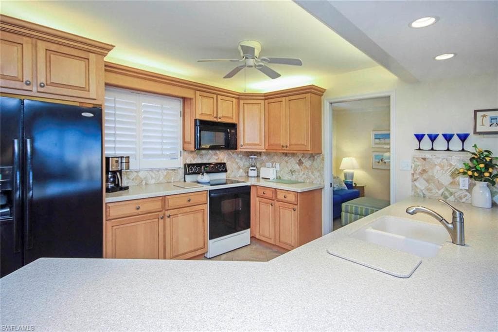 1401 Middle Gulf DR 405R-9