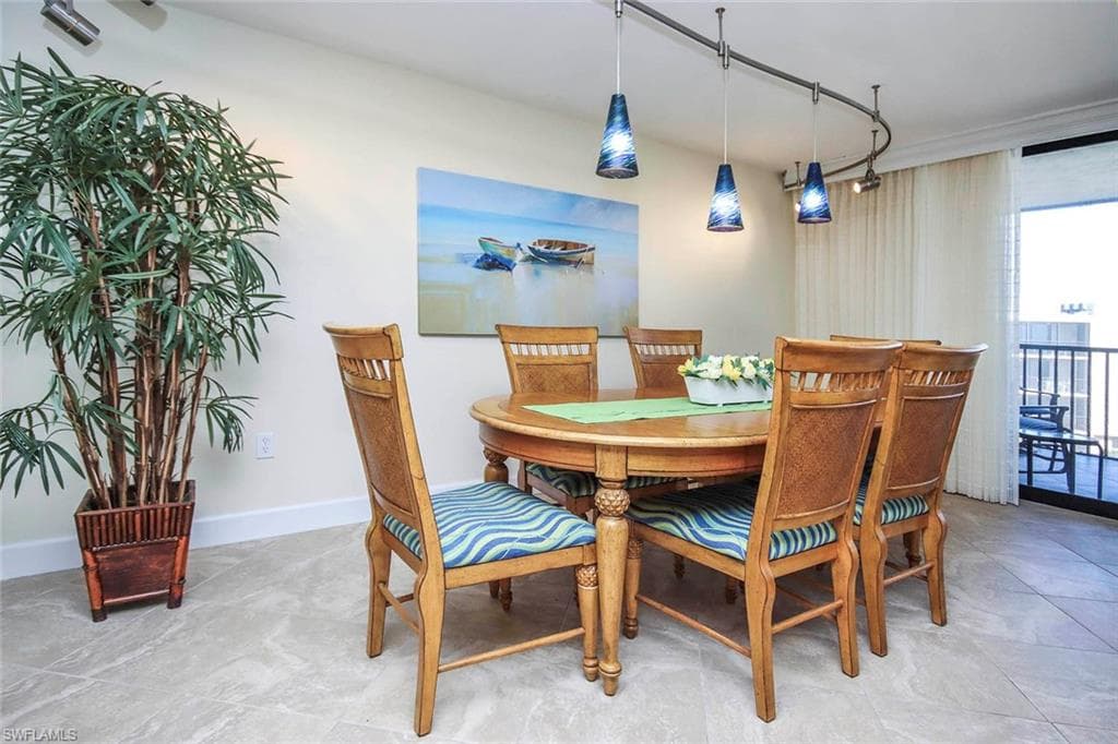 1401 Middle Gulf DR 405R-11