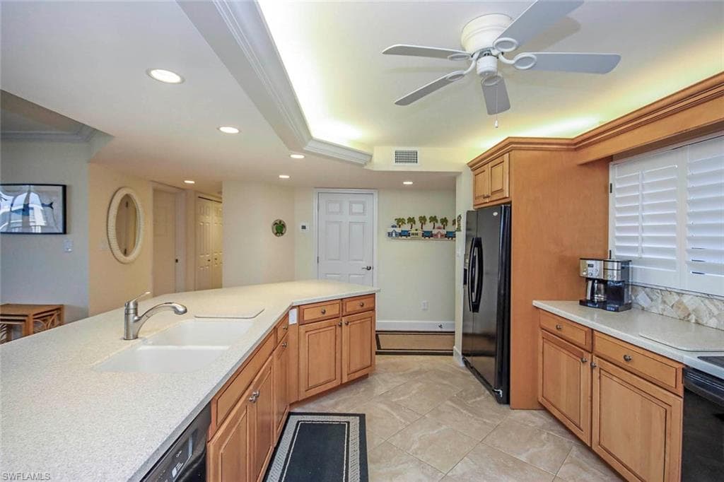1401 Middle Gulf DR 405R-8