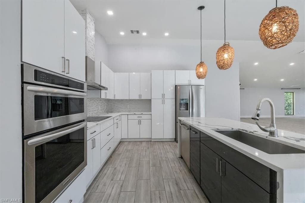 6161 Waxmyrtle WAY-9