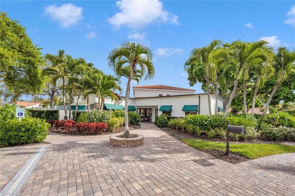 559 Beachwalk CIR U202-27