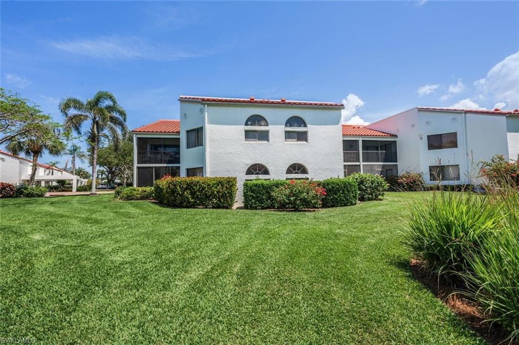 559 Beachwalk CIR U202-22