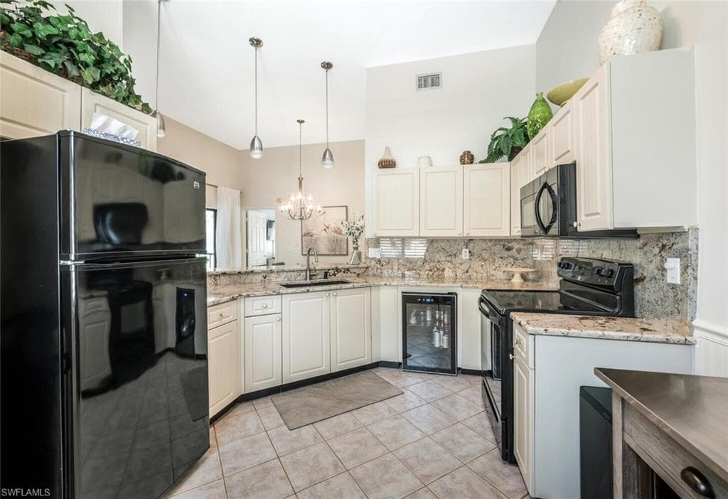 559 Beachwalk CIR U202-7