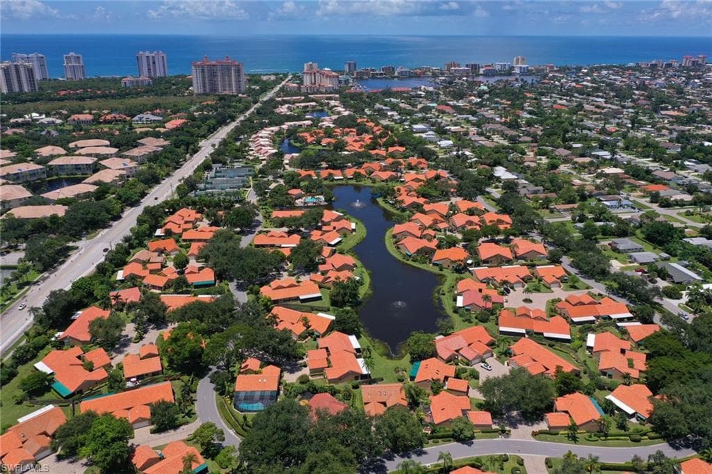 559 Beachwalk CIR U202-1