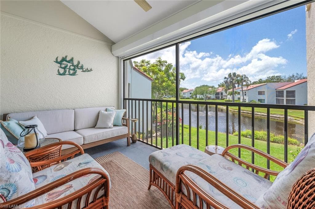 559 Beachwalk CIR U202-19