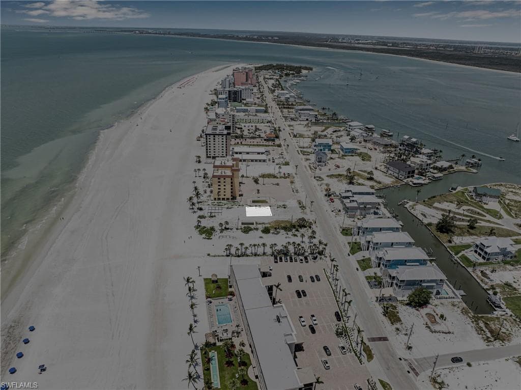 612 Estero BLVD-2