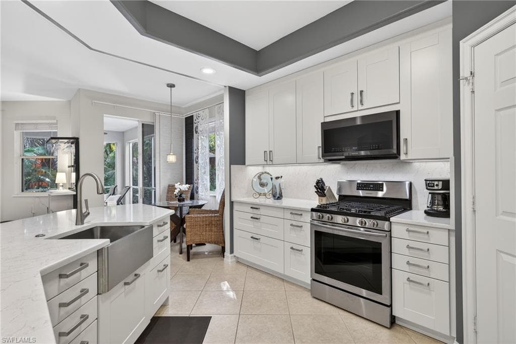 2001 Tarpon Bay DR N 102-11