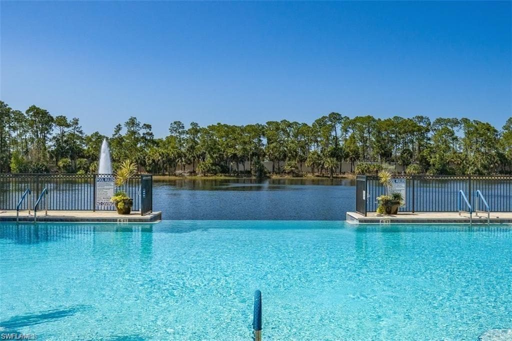 2001 Tarpon Bay DR N 102-4