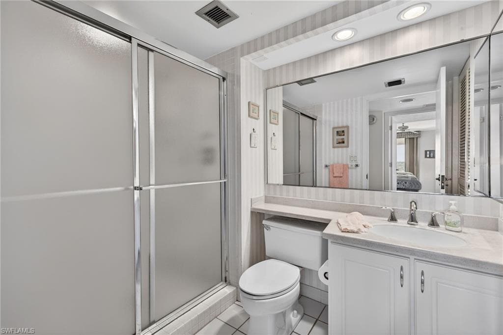 5260 S Landings DR 502-18