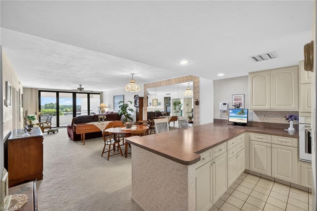 5260 S Landings DR 502-4