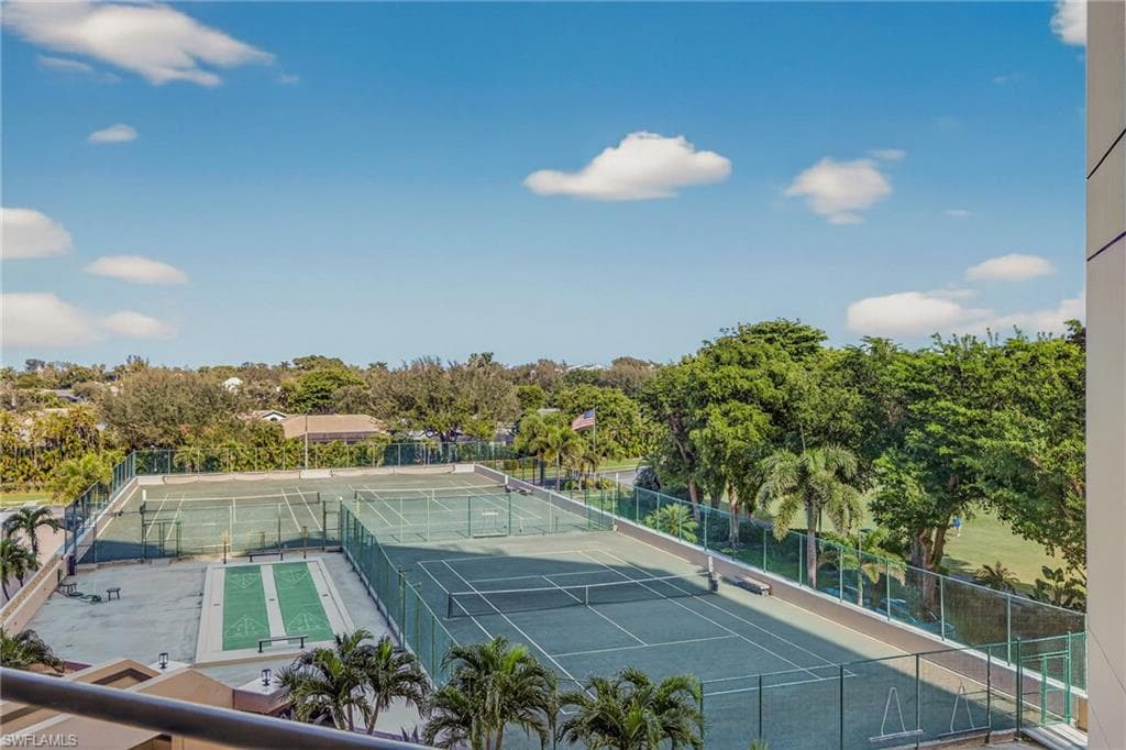 5260 S Landings DR 502-21