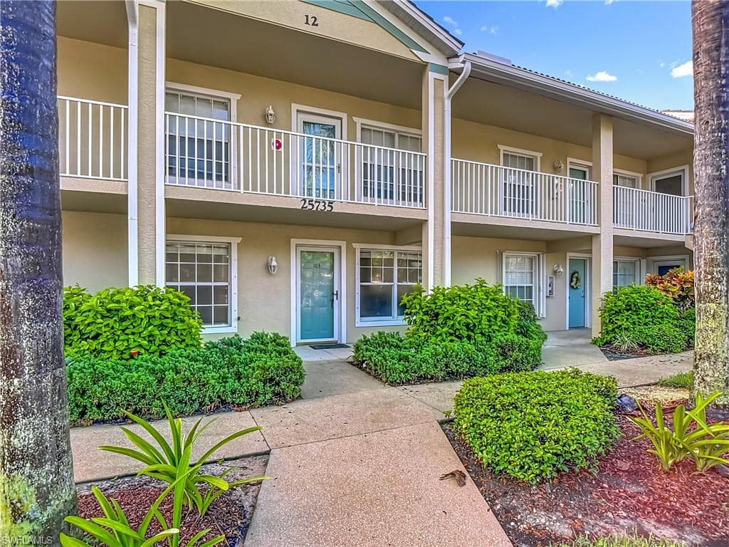 25735 LAKE AMELIA WAY 103-6