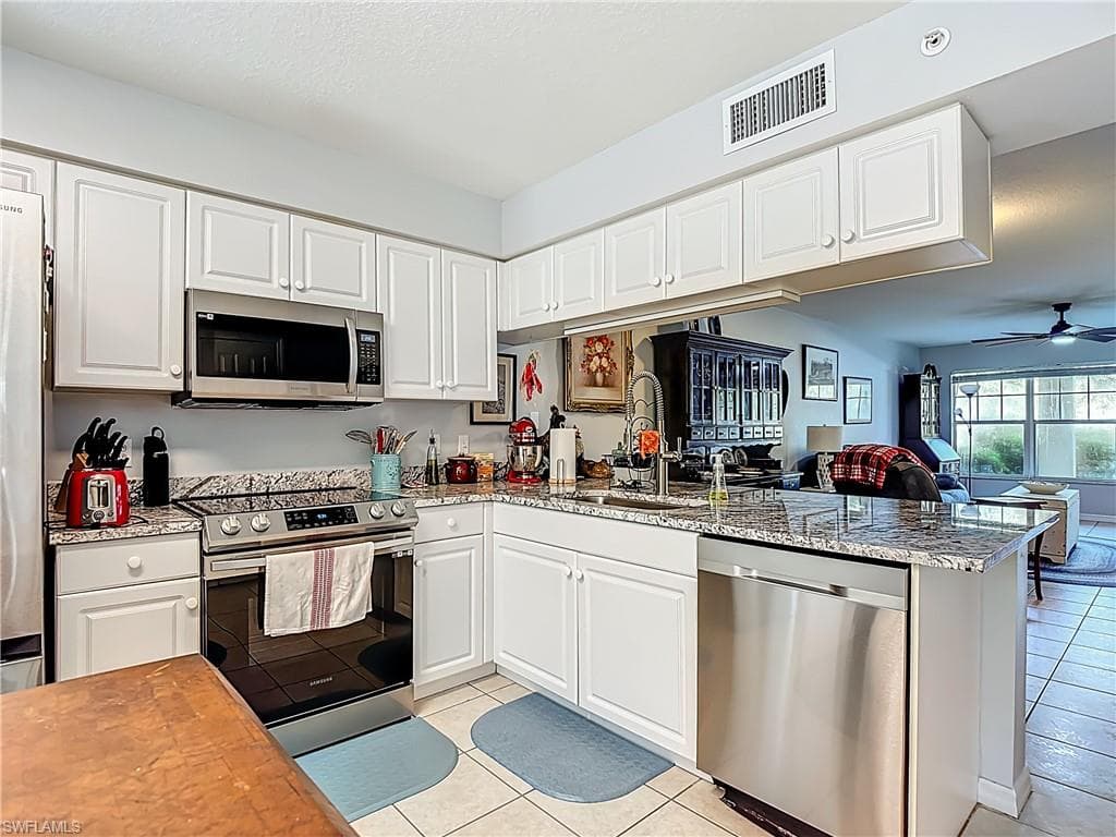 25735 LAKE AMELIA WAY 103-22