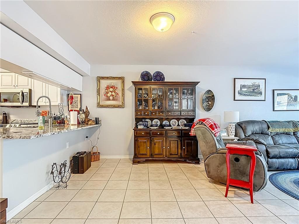 25735 LAKE AMELIA WAY 103-14