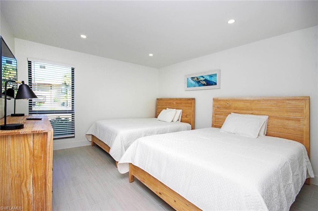 5117 Sea Bell RD E103-16