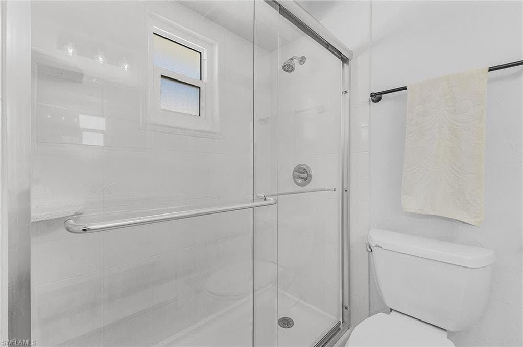 116 1st ST-16