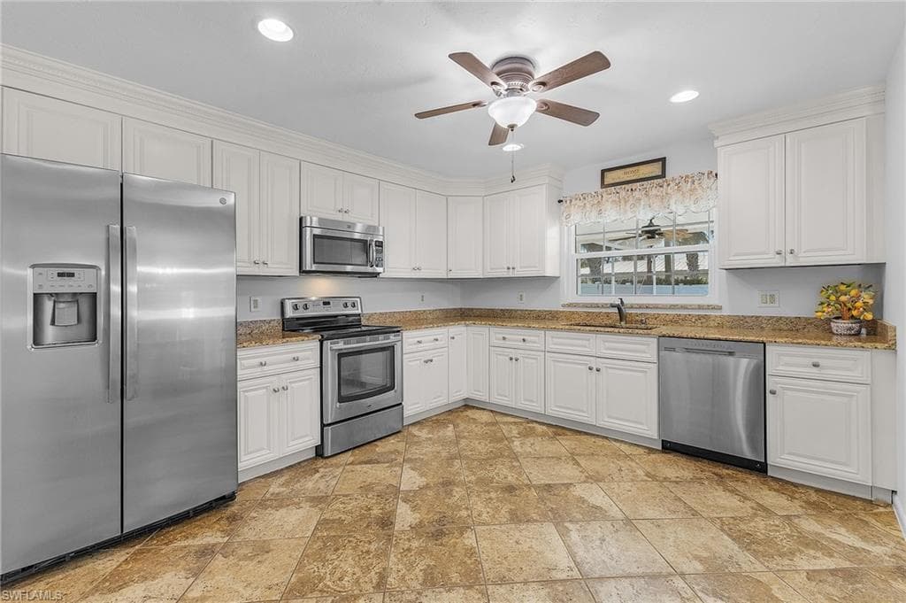 116 1st ST-10