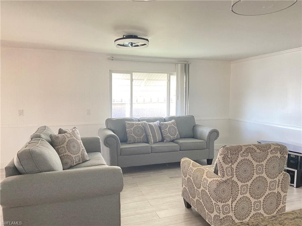 5506 Virginia Dare LN-13