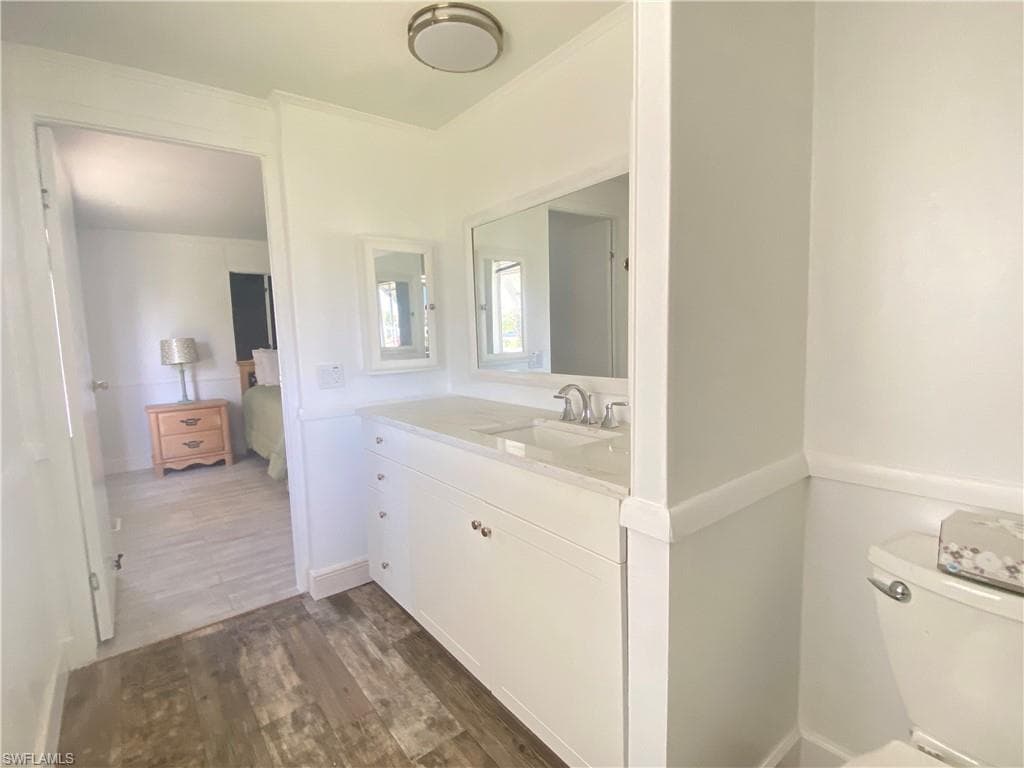 5506 Virginia Dare LN-26