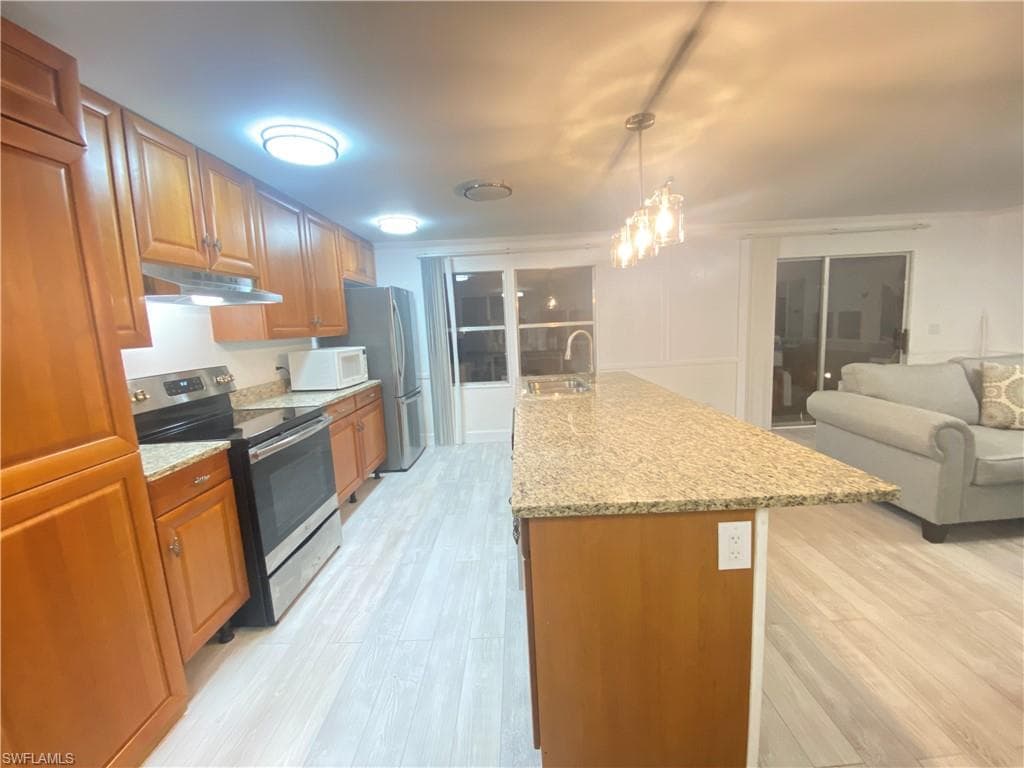 5506 Virginia Dare LN-7