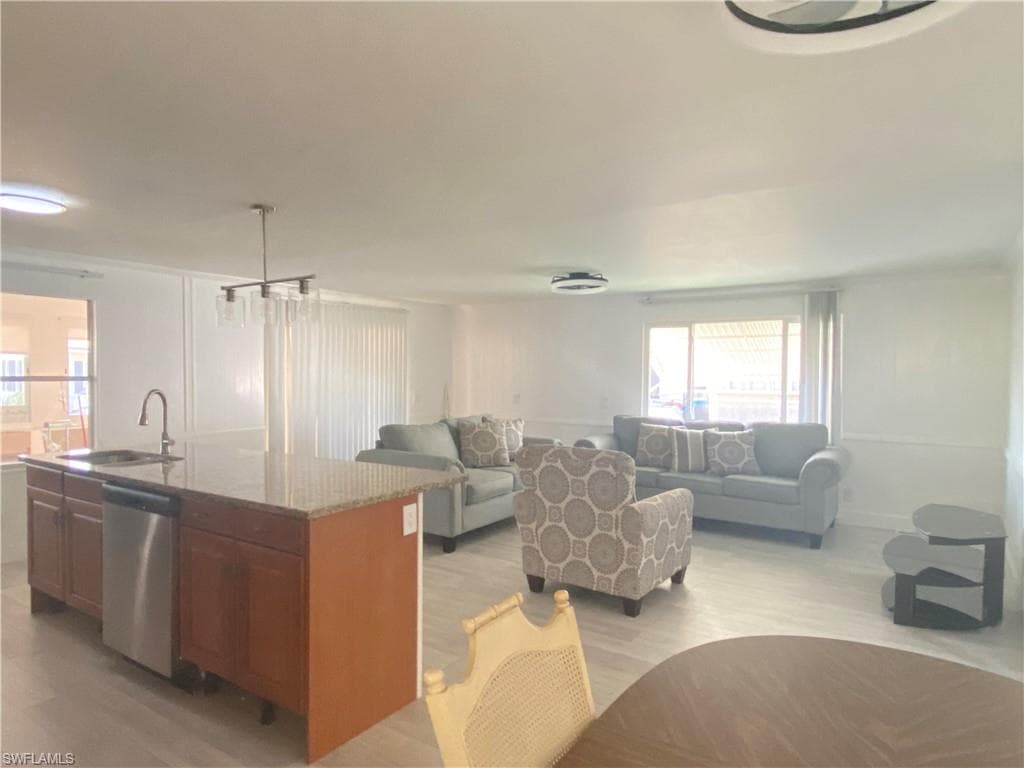 5506 Virginia Dare LN-20