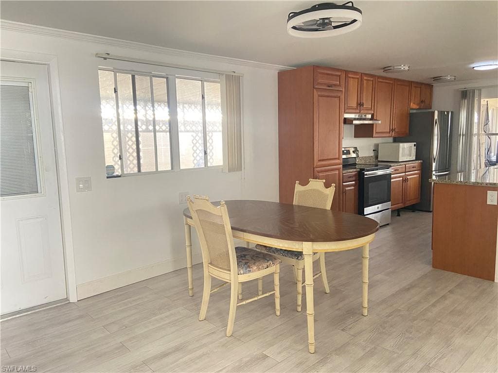 5506 Virginia Dare LN-8