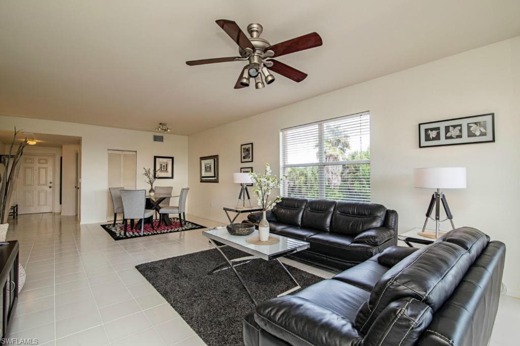 519 Roma CT 3-301-4