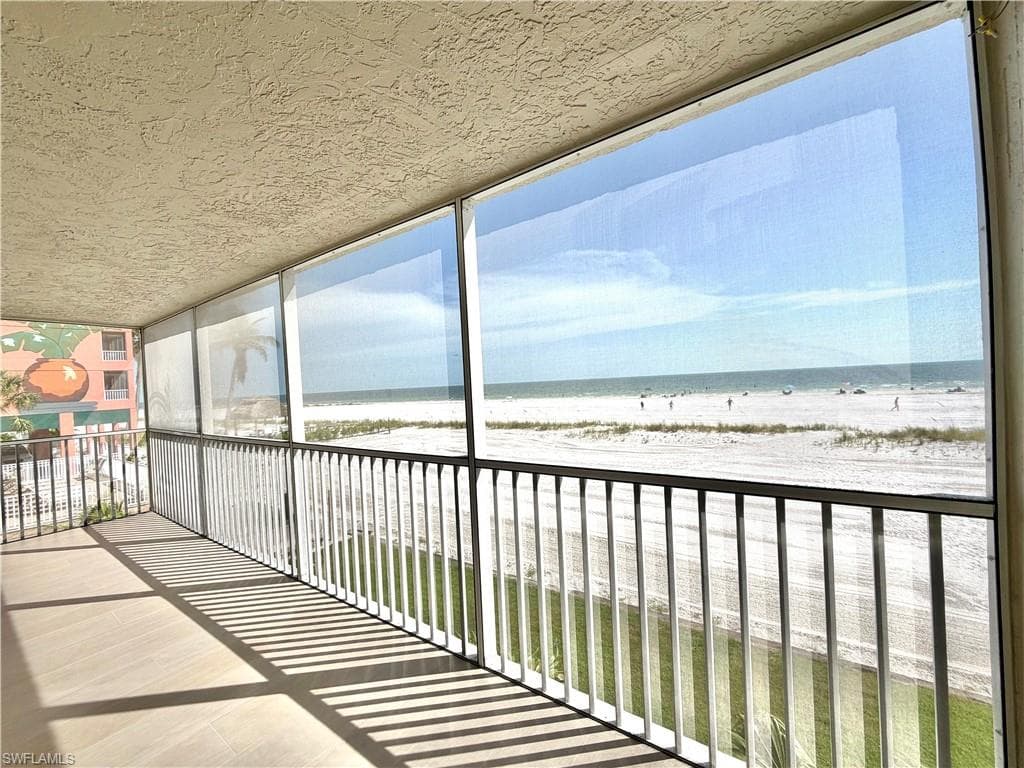 500 Estero BLVD 195-1