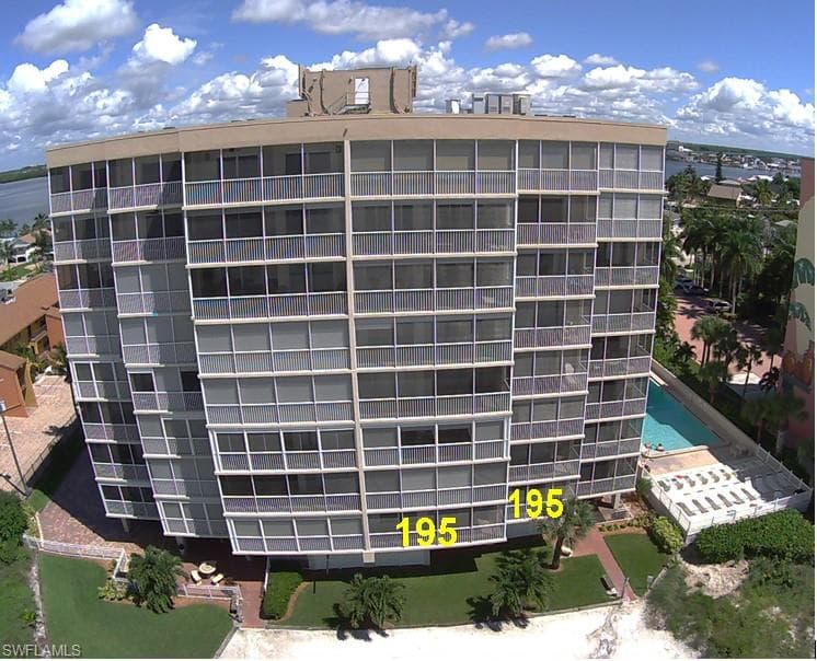 500 Estero BLVD 195-4