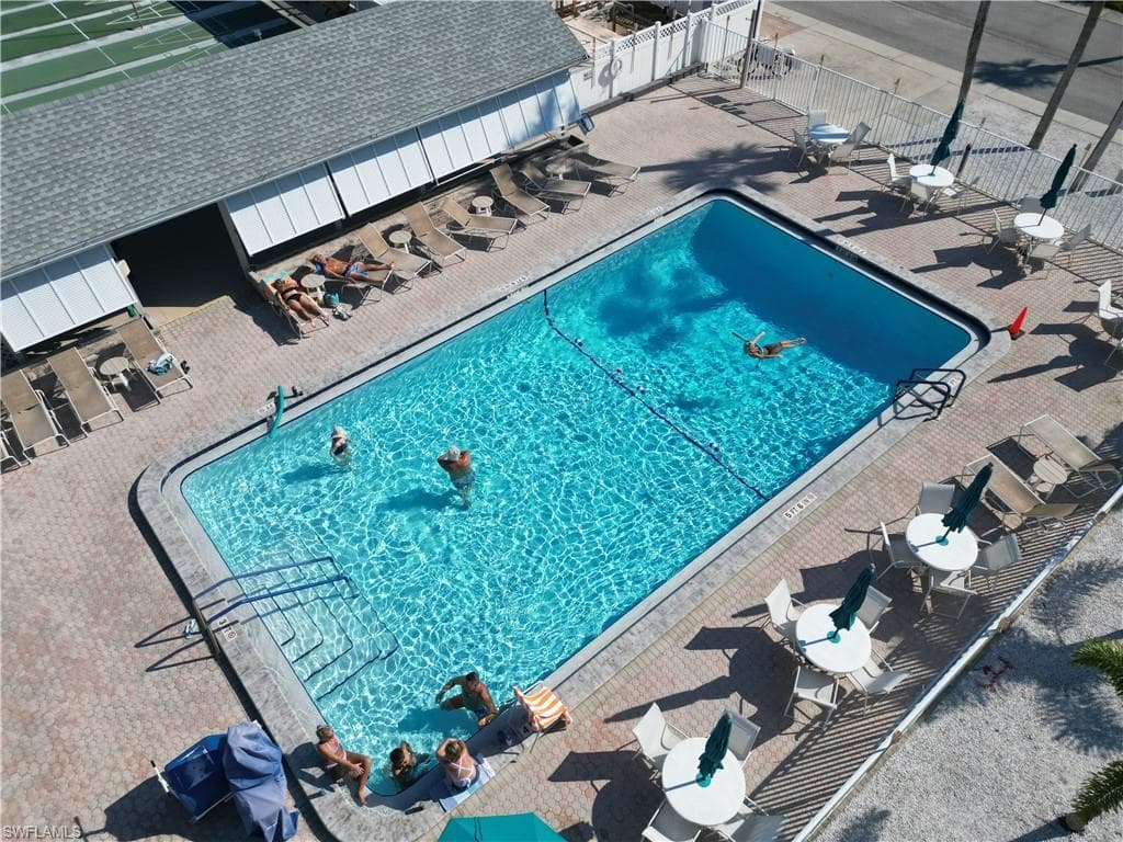 11310 Bayside BLVD-8