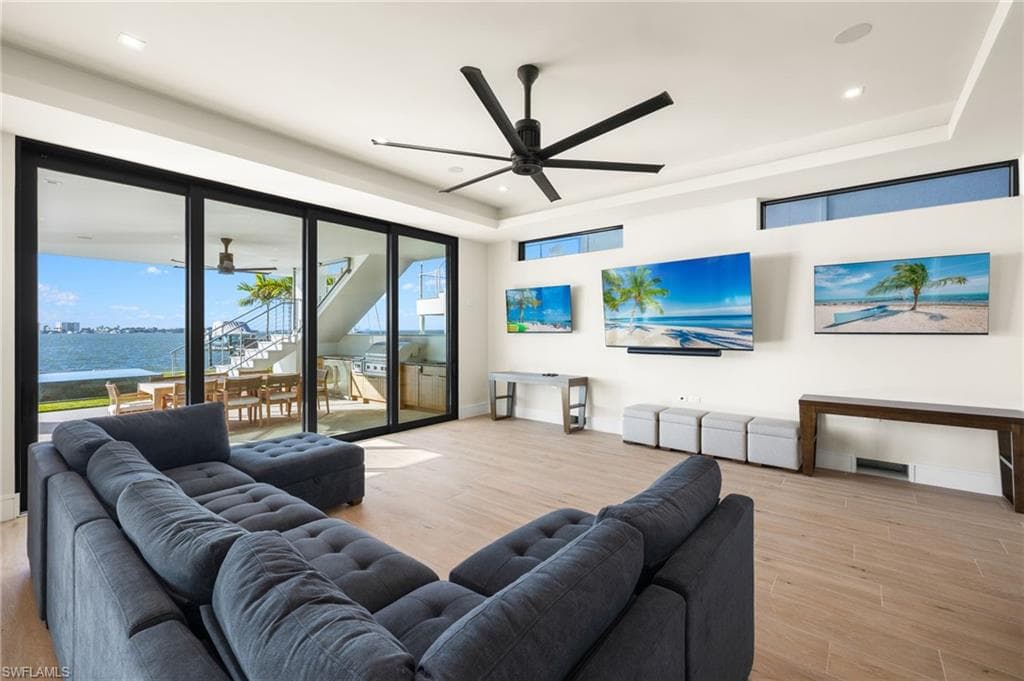 793 San Carlos DR-29