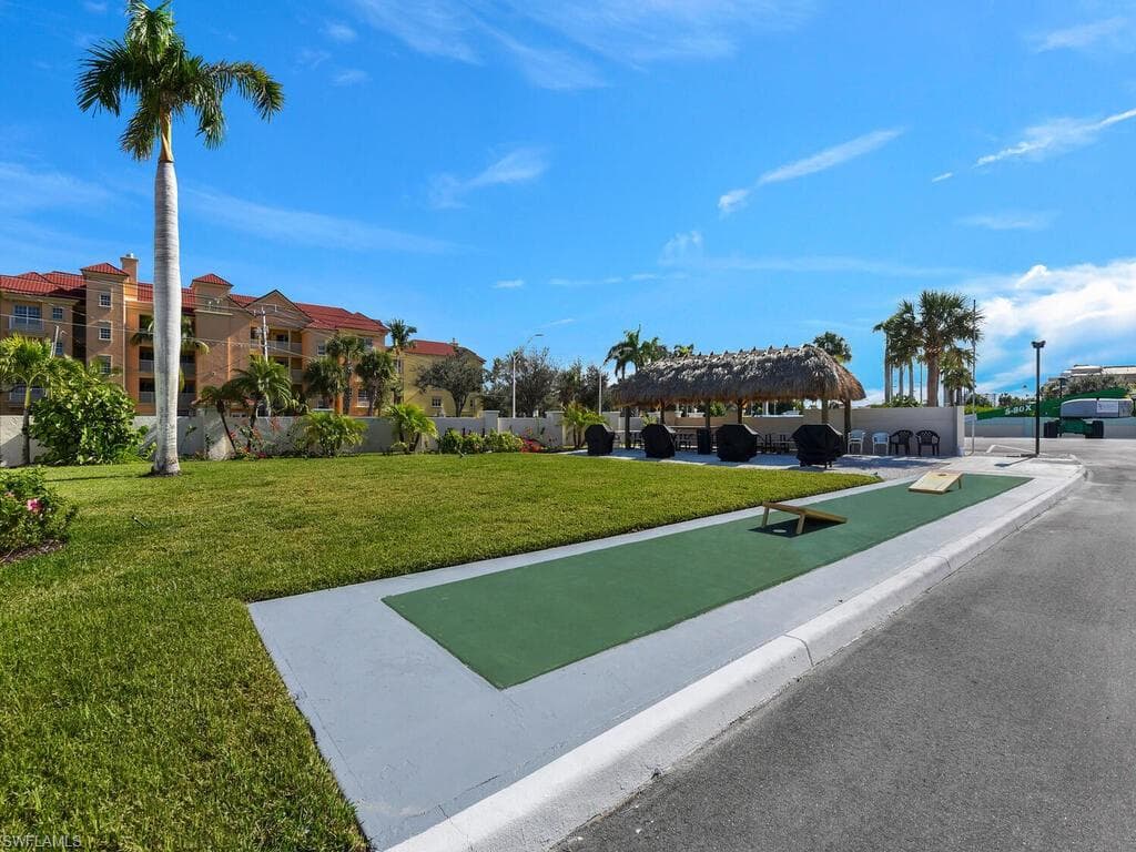 7400 Estero BLVD 512-26