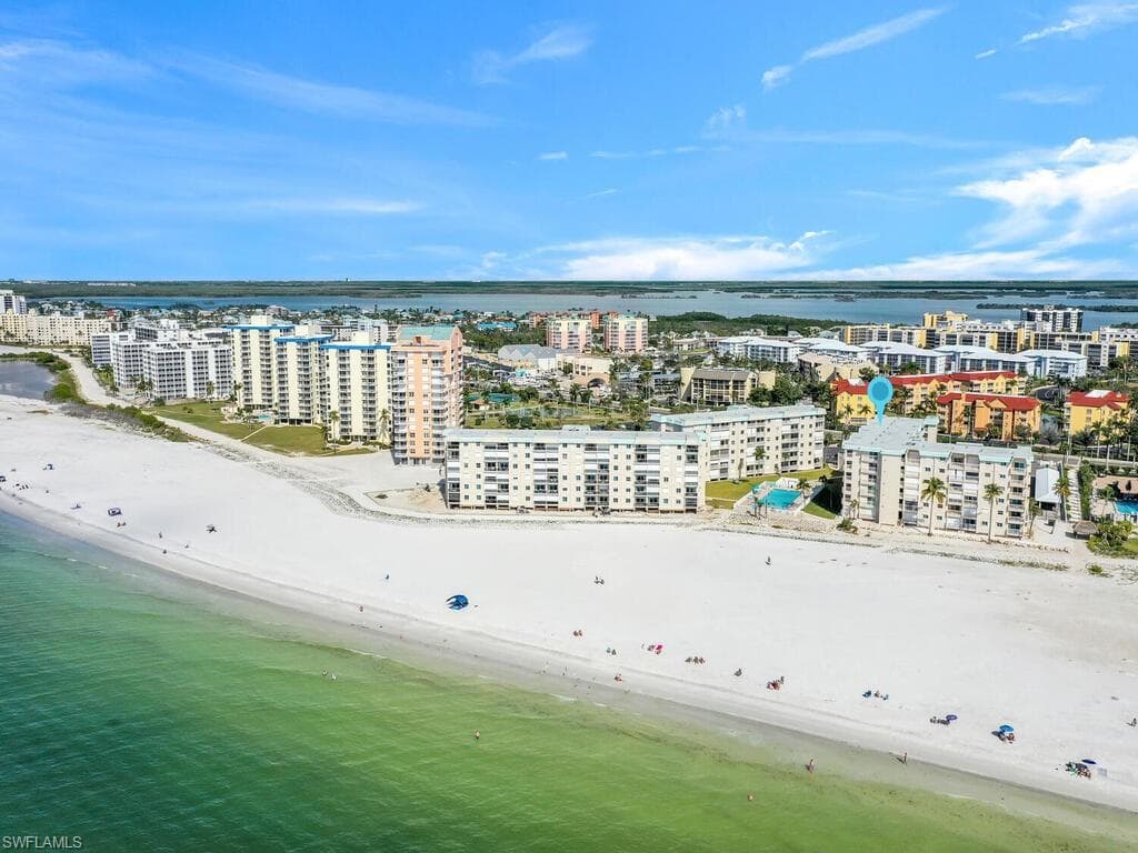 7400 Estero BLVD 512-30