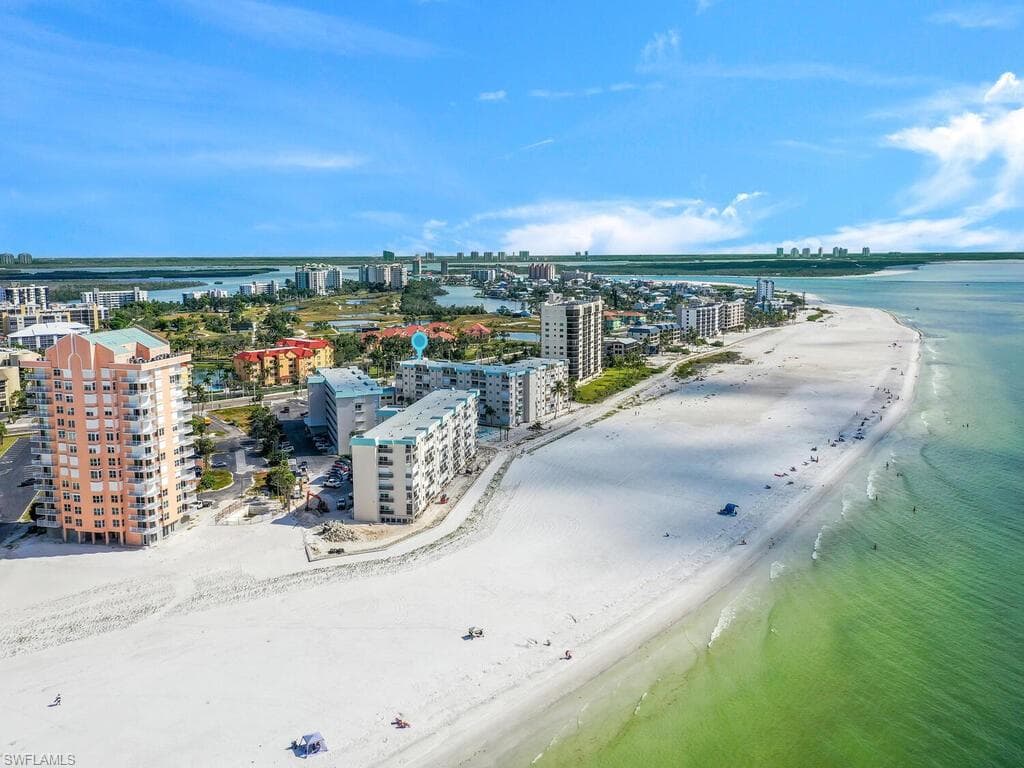 7400 Estero BLVD 512-34